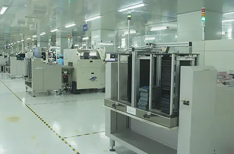 Il cliente Mike Li del 2019 ha visitato la nostra fabbrica PCBA